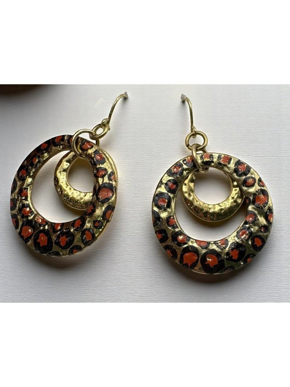 Leopard Print Gold Tone Double Hoop Dangle Earrings Hammered Texture HandPainted